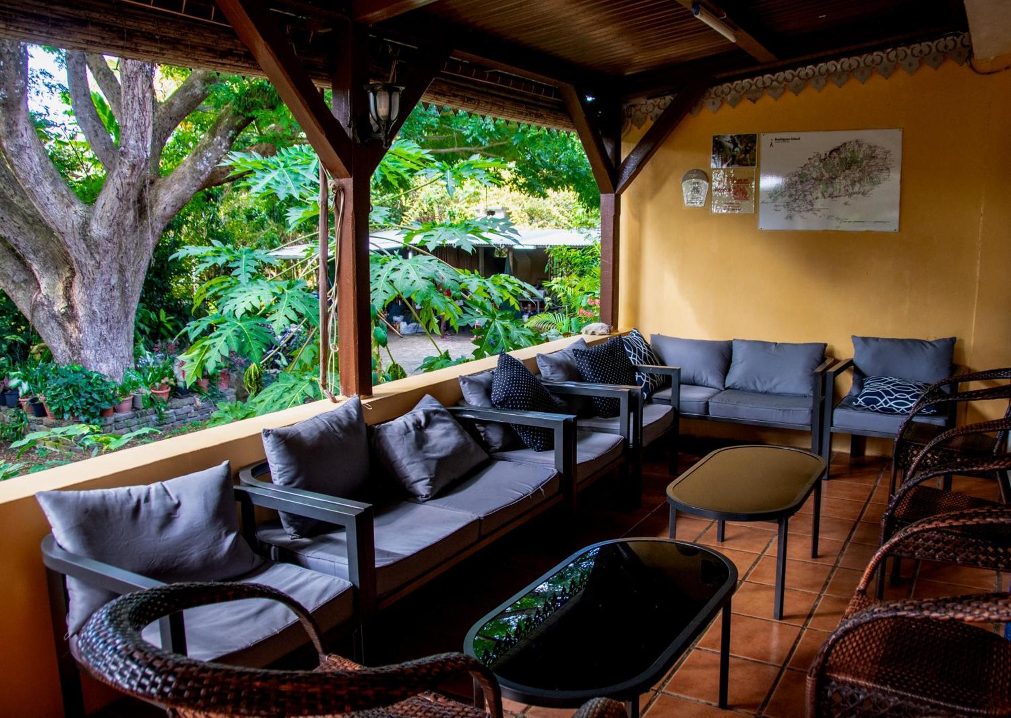 Le Tropical Chez Jeannette Bed & Breakfast Saint Gabriel Exterior photo