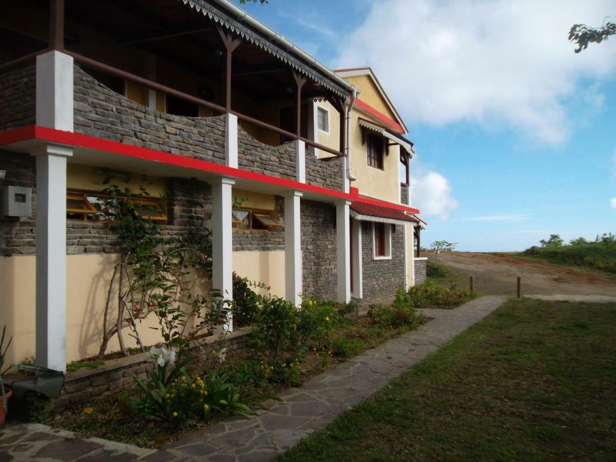 Le Tropical Chez Jeannette Bed & Breakfast Saint Gabriel Exterior photo